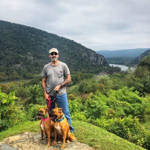 Meet your Posher, Leonard